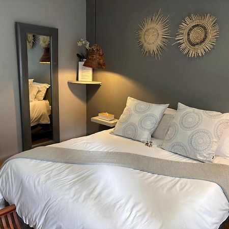Luxury Upmarket Guesthouse 20 On 4Th Rustenburg Exteriér fotografie