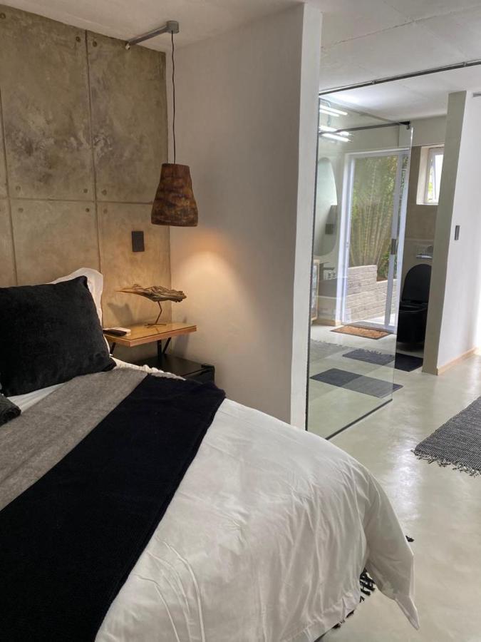 Luxury Upmarket Guesthouse 20 On 4Th Rustenburg Exteriér fotografie