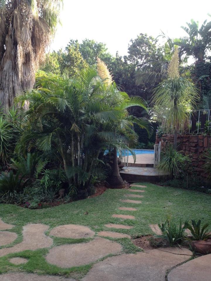 Luxury Upmarket Guesthouse 20 On 4Th Rustenburg Exteriér fotografie