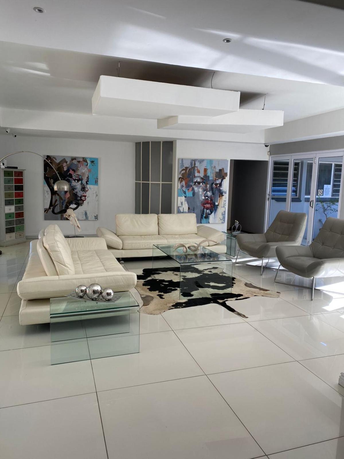 Luxury Upmarket Guesthouse 20 On 4Th Rustenburg Exteriér fotografie