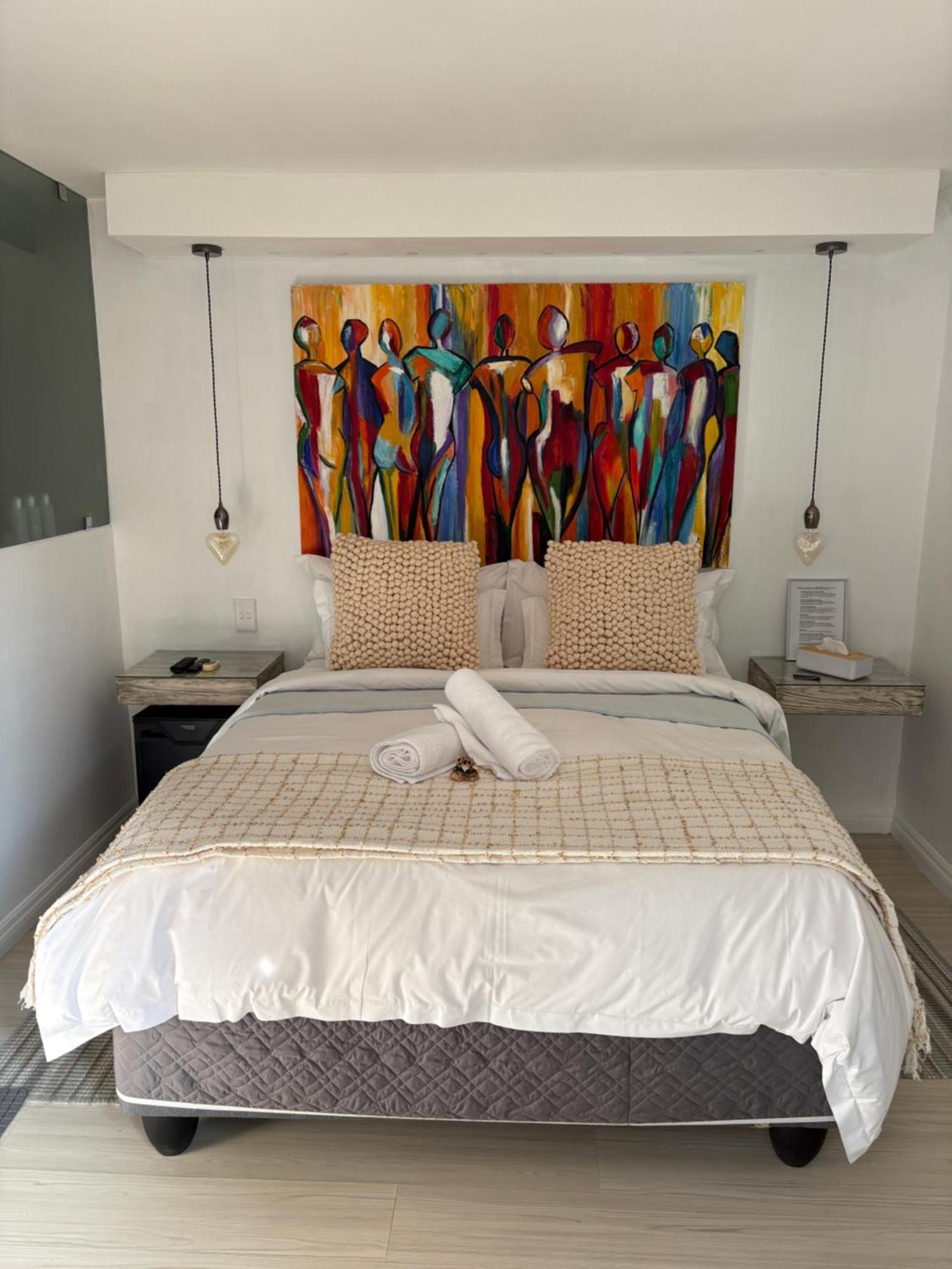 Luxury Upmarket Guesthouse 20 On 4Th Rustenburg Exteriér fotografie
