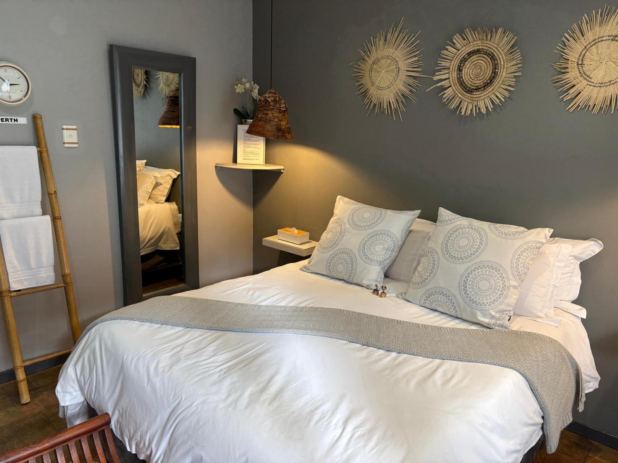 Luxury Upmarket Guesthouse 20 On 4Th Rustenburg Exteriér fotografie
