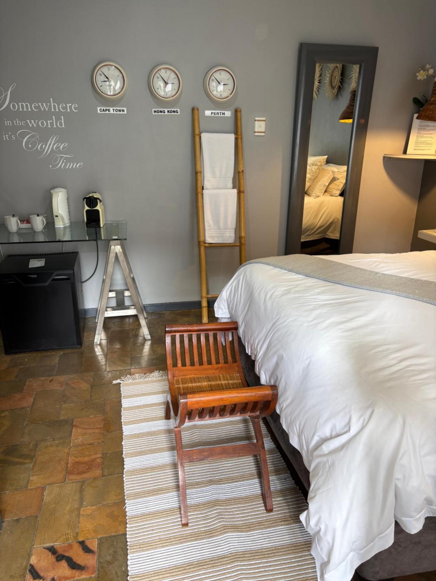 Luxury Upmarket Guesthouse 20 On 4Th Rustenburg Exteriér fotografie