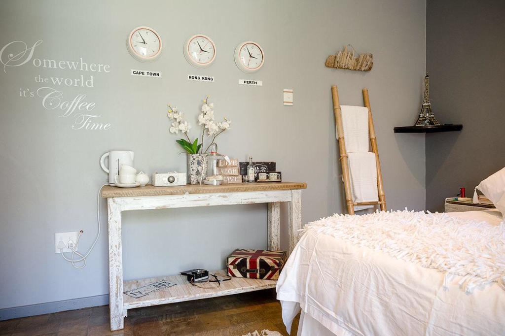 Luxury Upmarket Guesthouse 20 On 4Th Rustenburg Exteriér fotografie
